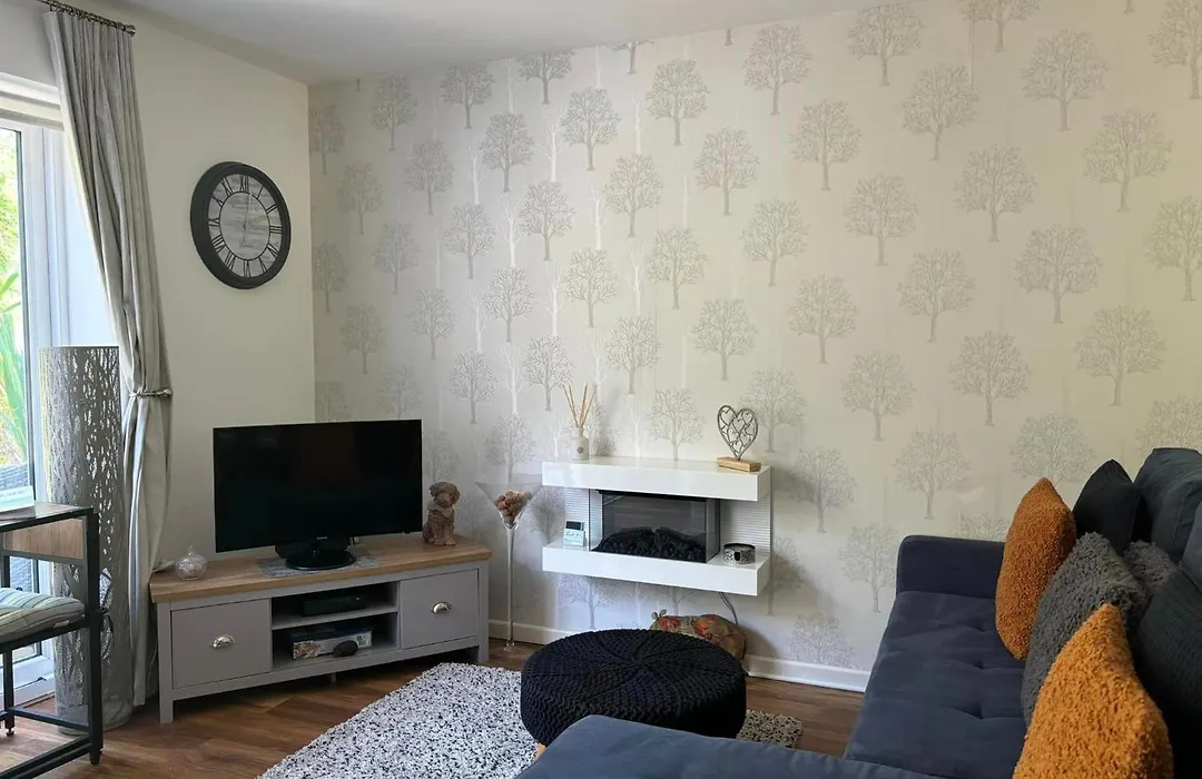 Secret Gem 1 Bed Garden Flat Private Luxury Hot Tub-1